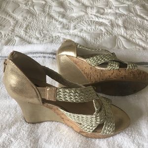 Guess Wedge Heel Sandals SZ 10